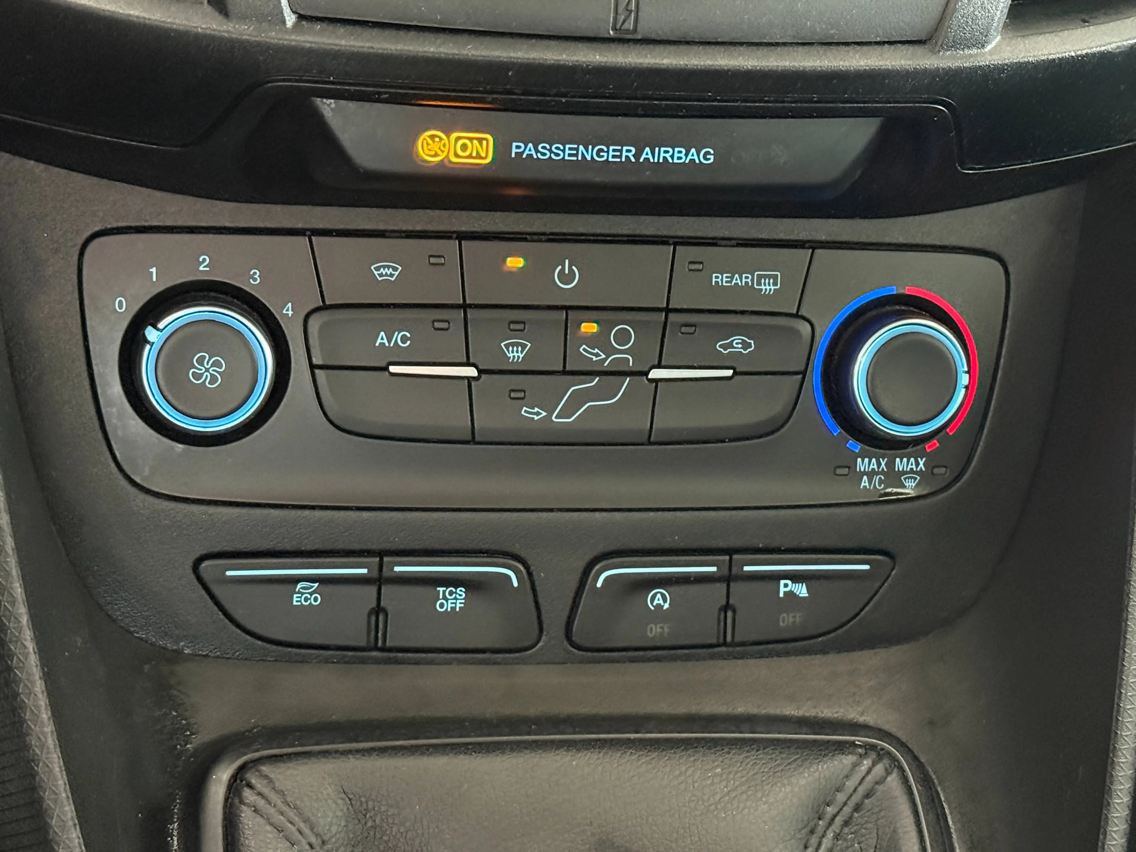 Ford Transit Connect Kasten-Lang Einparkhilfe+5-Sitze+1.Besitz — photo 10