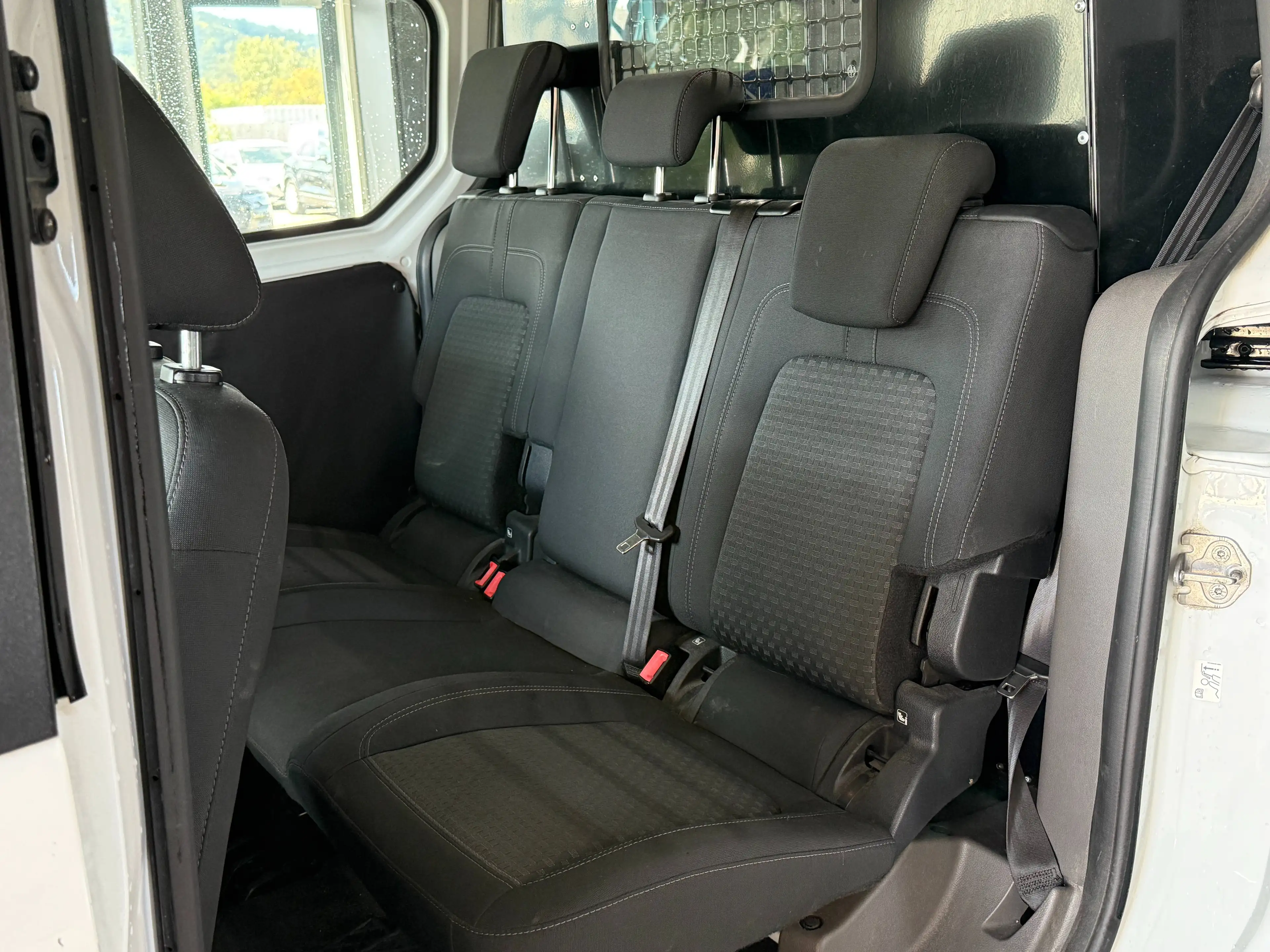 Ford Transit Connect Kasten-Lang Einparkhilfe+5-Sitze+1.Besitz — photo 12