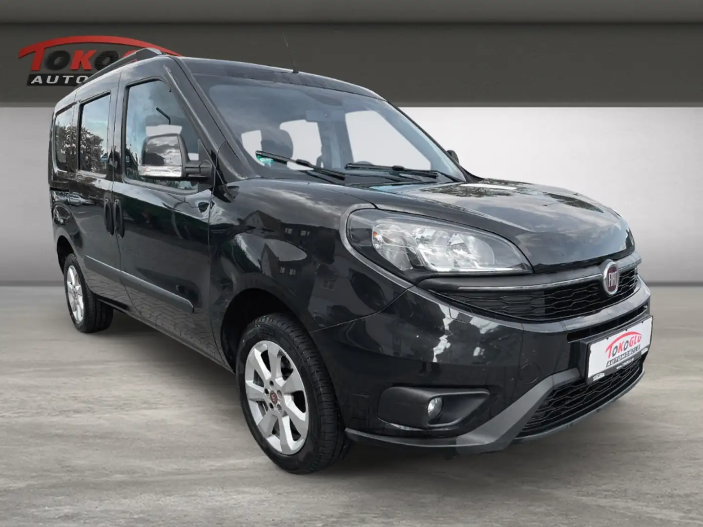 Fiat Doblo Lounge 1.4 T-Jet 16V DAB GA Alu Klima Freisprech B Schwarz - 1