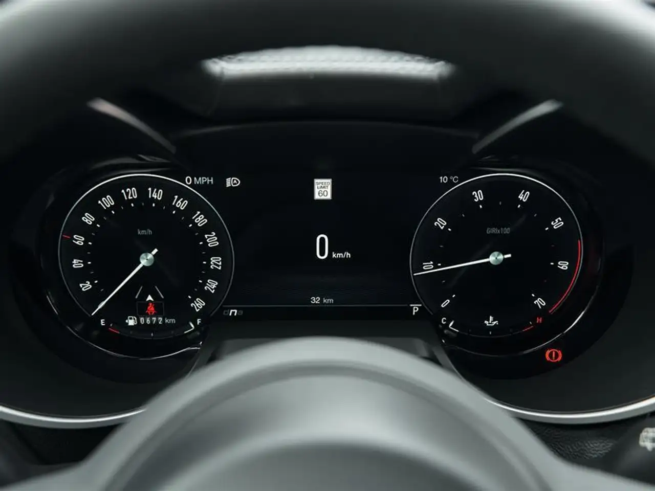 Alfa Romeo Stelvio снимка Alfa Romeo Stelvio
