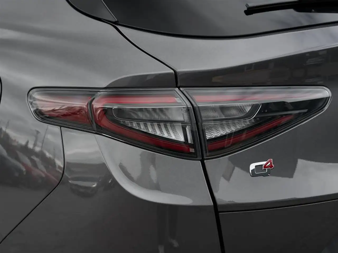 Alfa Romeo Stelvio снимка Alfa Romeo Stelvio