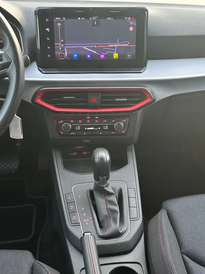 SEAT Ibiza 1.0 TSI FR DSG 11