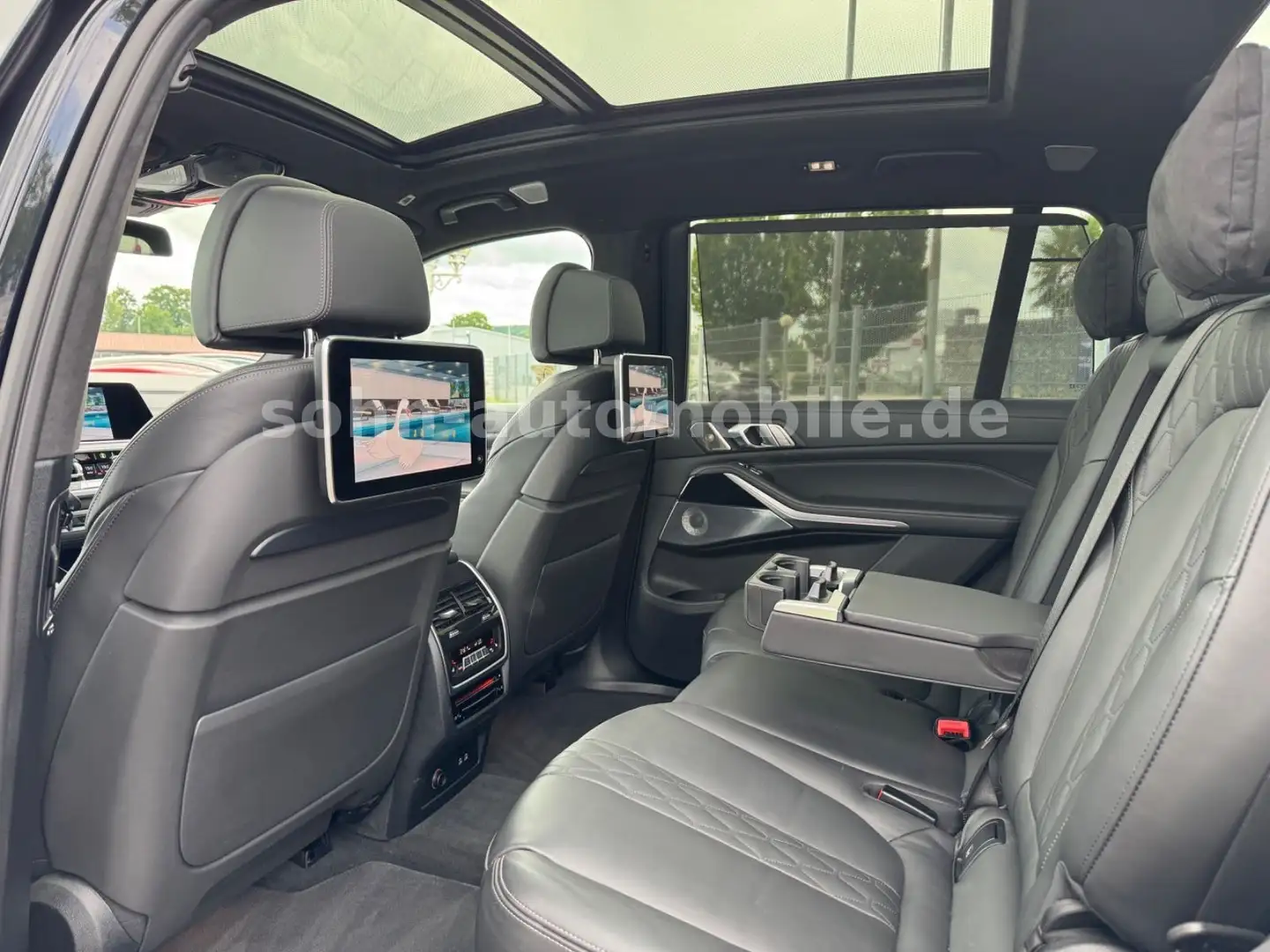 BMW X7 xDr 40d M-Sport 3xTV/NightV/B&W/SKY/Laser/EDP Schwarz - 1