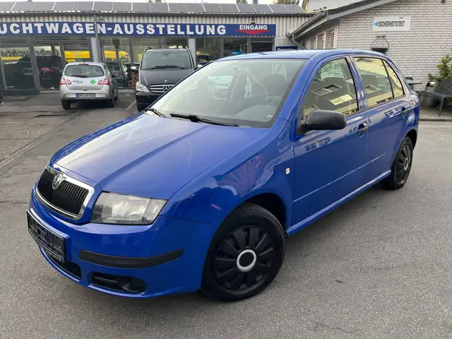 Skoda Fabia Fabia 1.2 HTP Cool Edition, Allwetterreifen, Scheckheft,