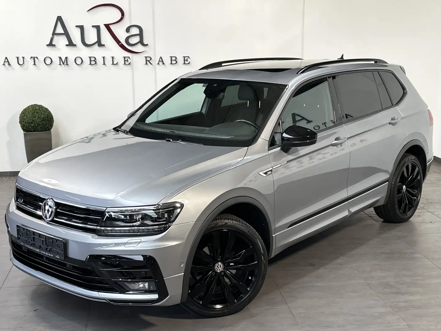 Volkswagen Tiguan Allspace 2.0 TDI 4M R-Line NAV+LED+PANO Silber - 2