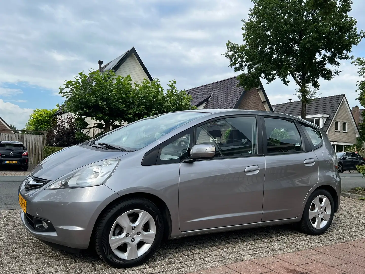 Honda Jazz 1.4 Elegance Exclusive 114.000 km NL-AUTO-NAP. Szary - 1