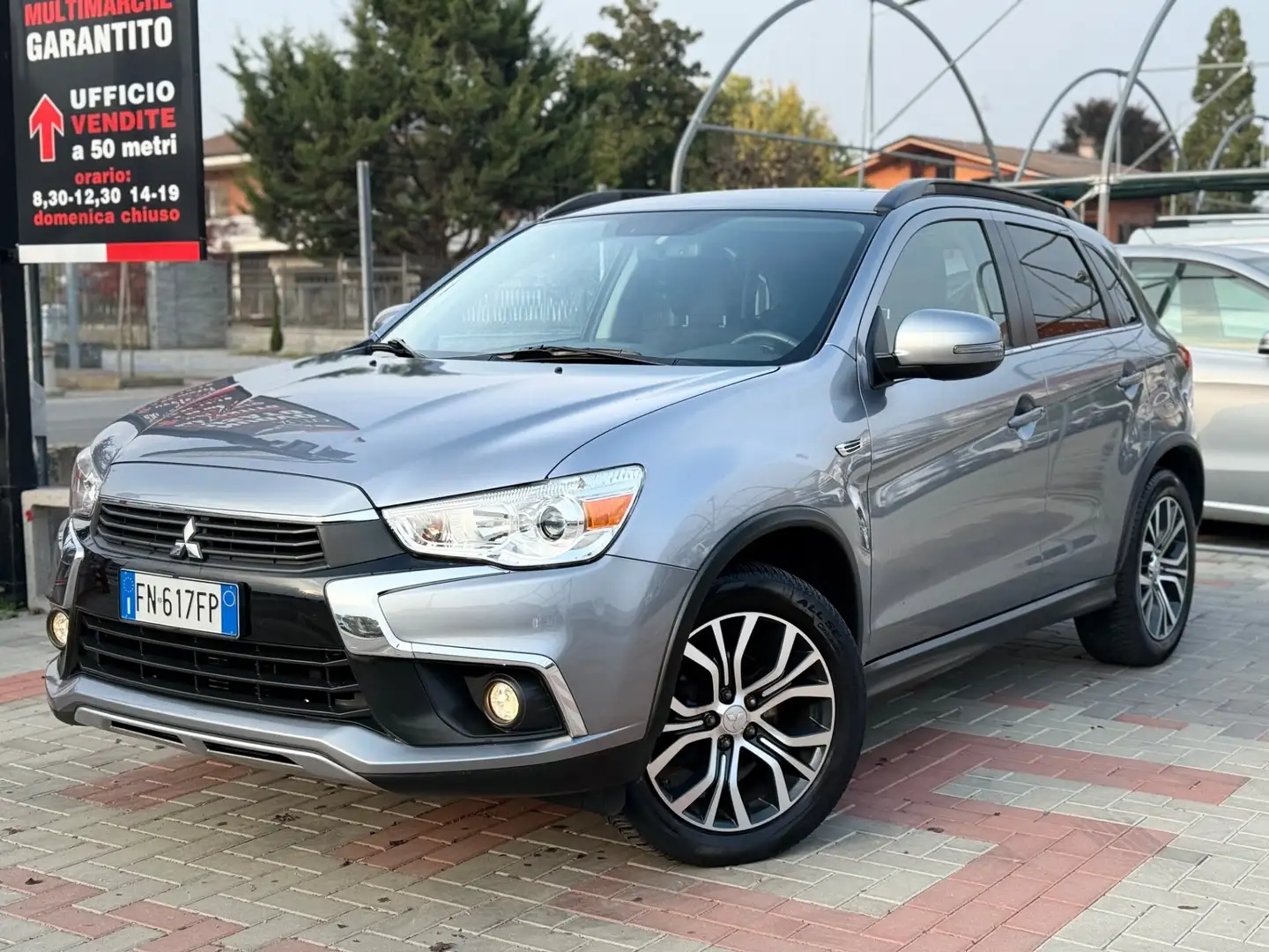 Mitsubishi ASX ASX 1.6 DI-D 114 CV 4WD Intense Grijs - 2
