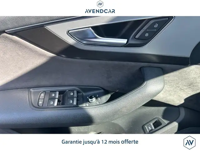 Audi Q7 view 13