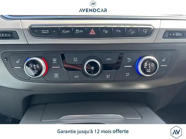 Audi Q7 view 11