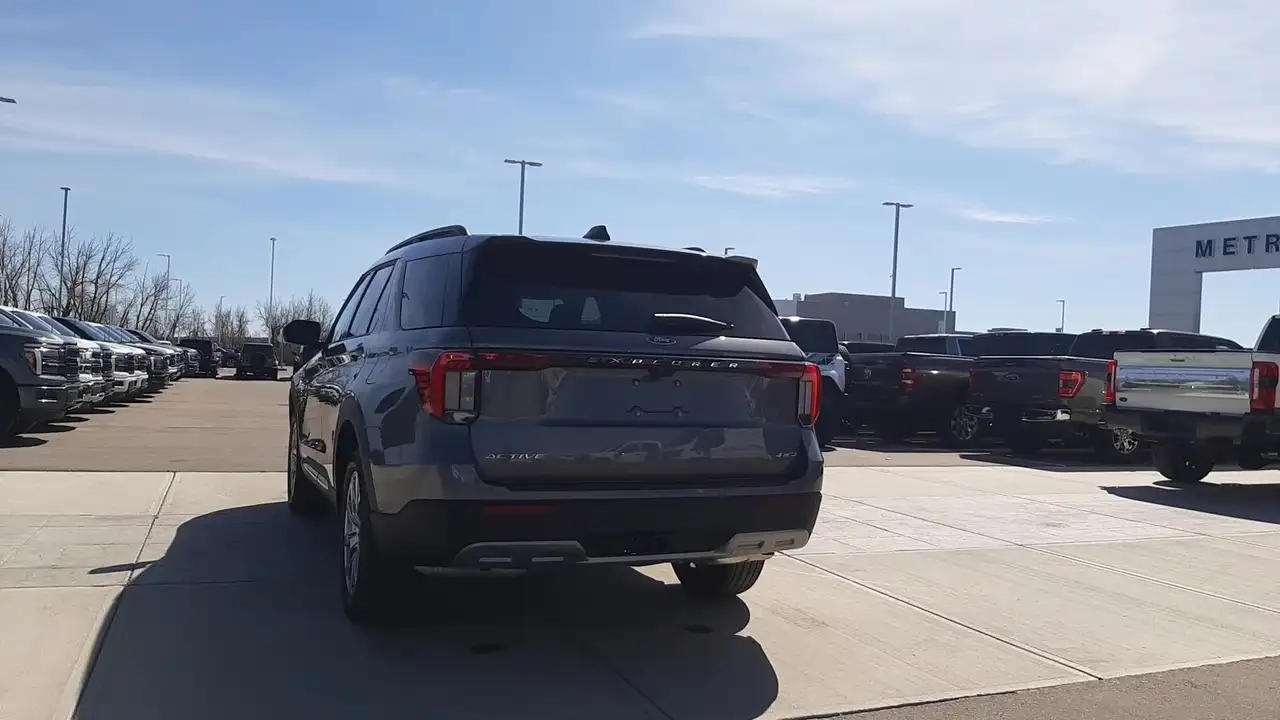 Ford Explorer снимка Ford Explorer