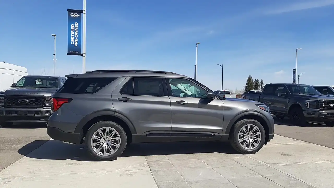 Ford Explorer снимка Ford Explorer