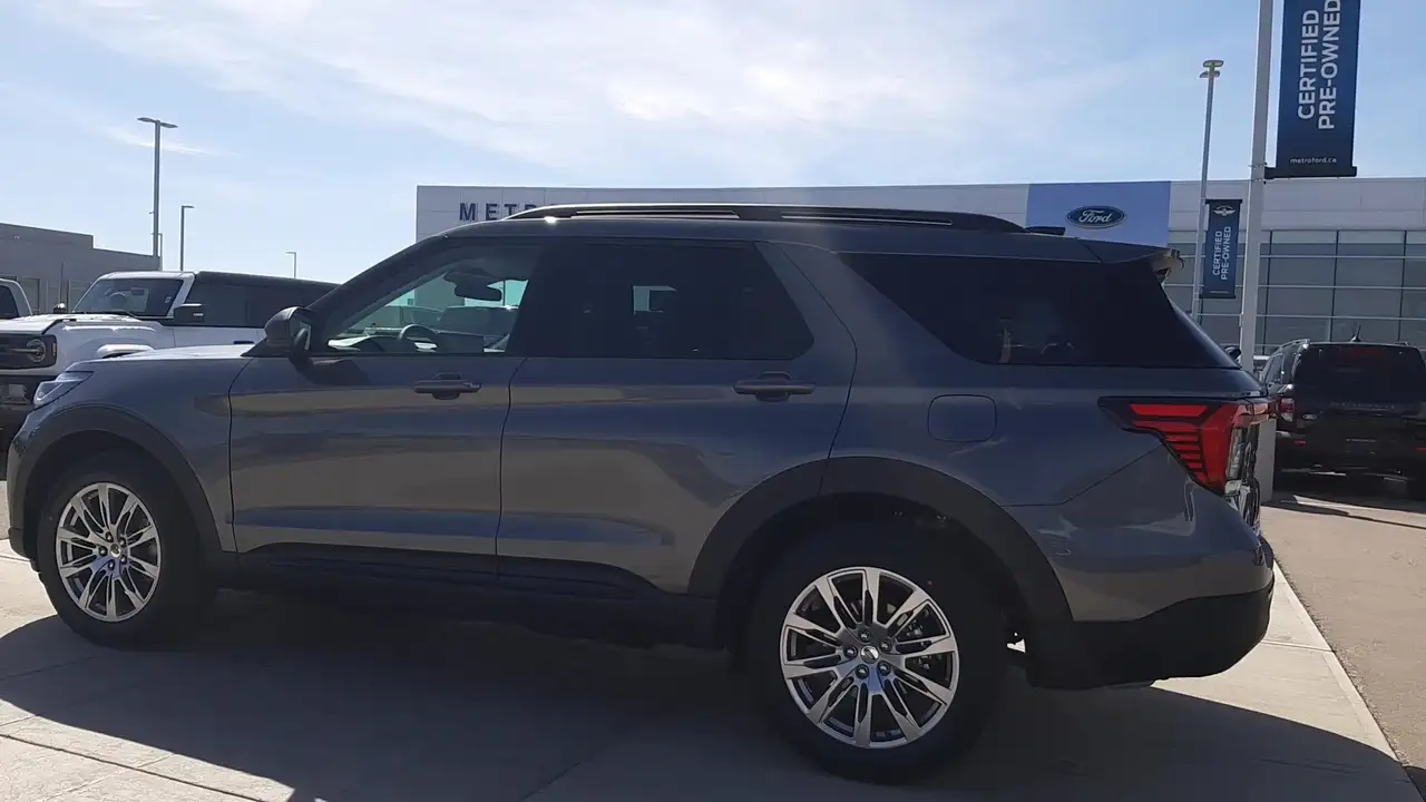 Ford Explorer снимка Ford Explorer