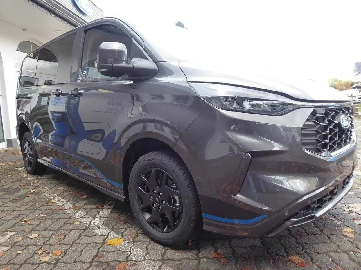 Ford Tourneo Custom 320 L1 Sport 4x4 AHK elektr. Türen Gris - 2