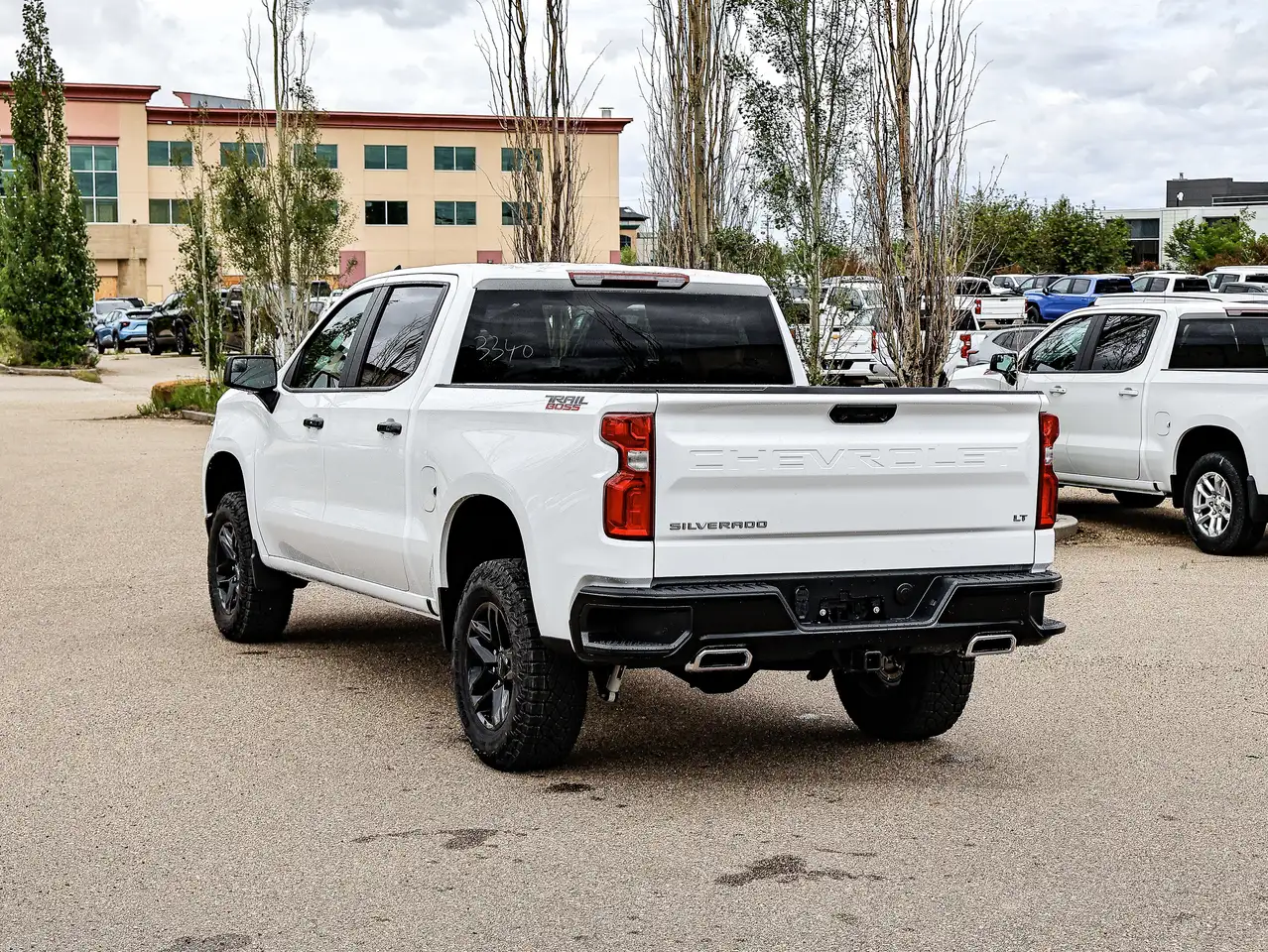 Chevrolet Silverado 1500 photo Chevrolet Silverado 1500