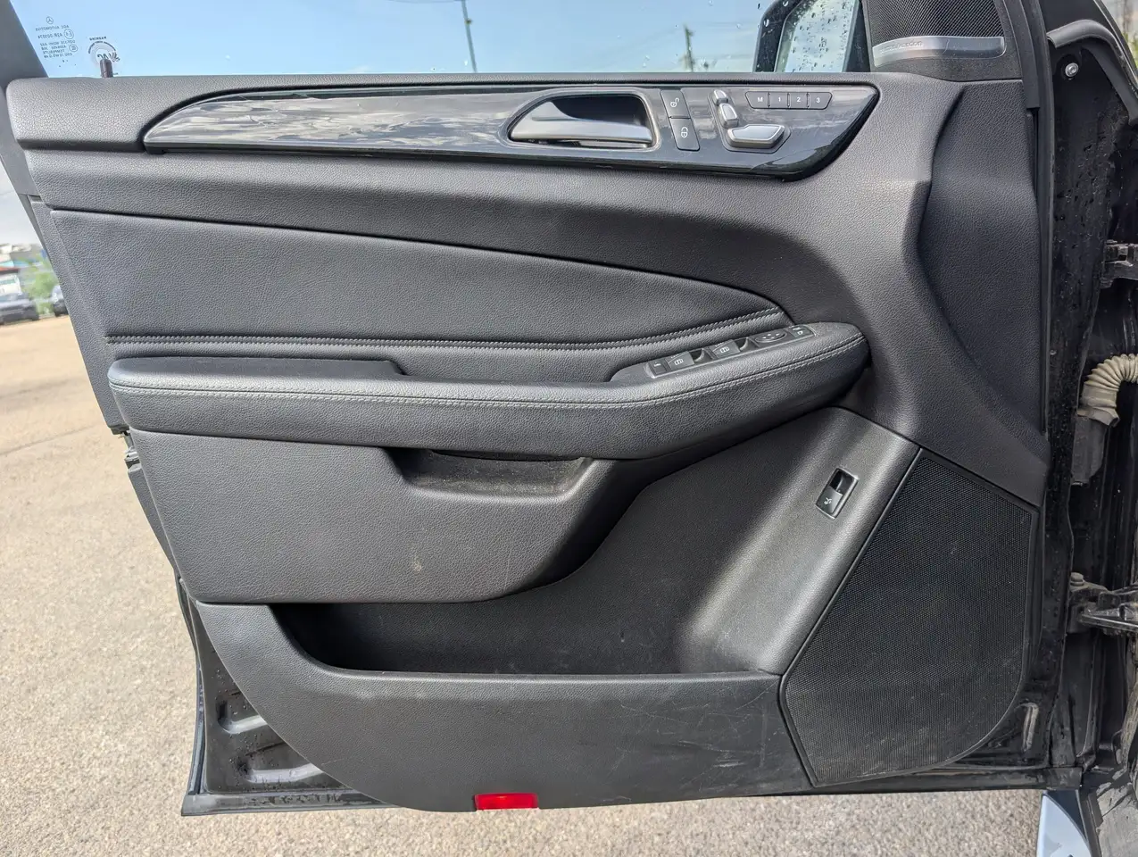 Mercedes-Benz GLE снимка Mercedes-Benz GLE