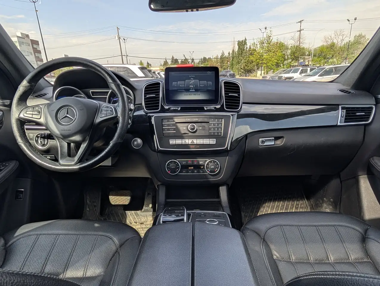Mercedes-Benz GLE снимка Mercedes-Benz GLE