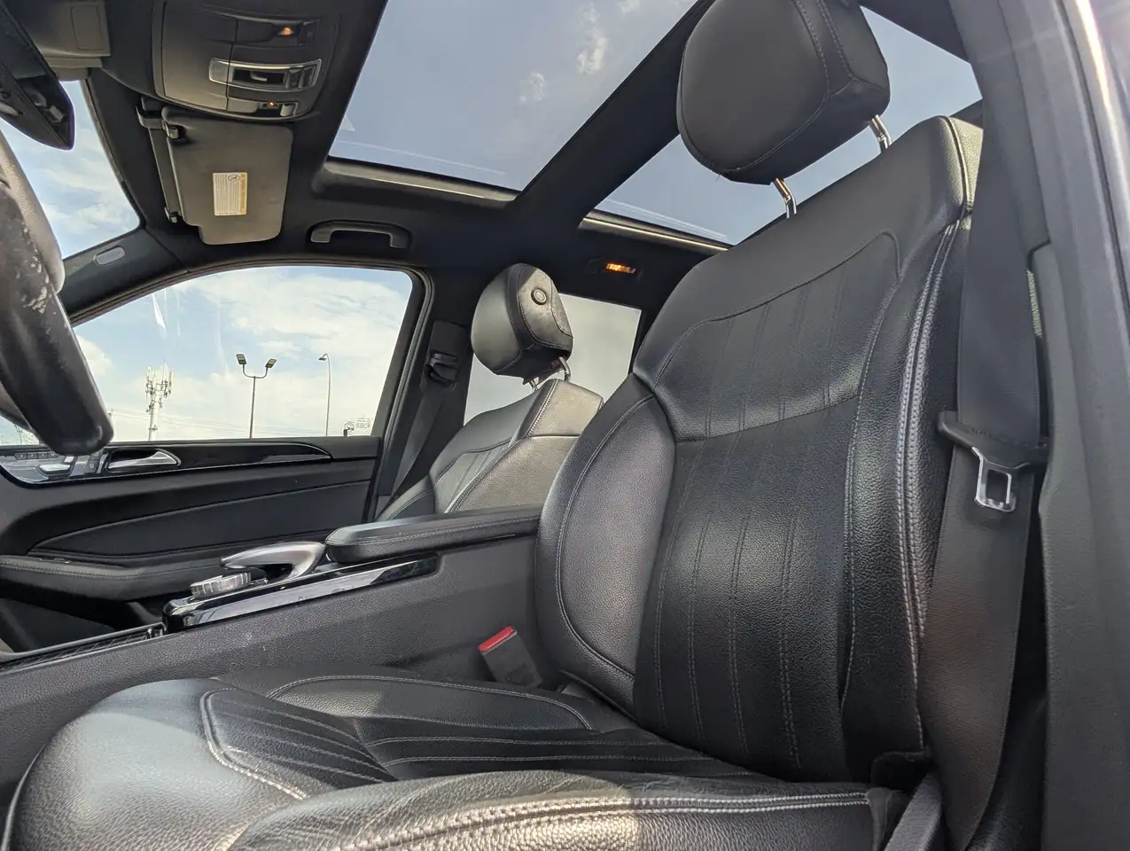 Mercedes-Benz GLE снимка Mercedes-Benz GLE