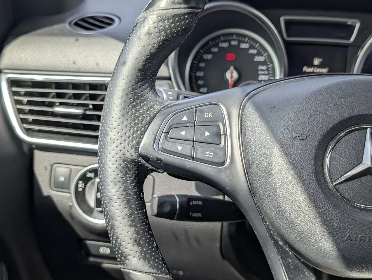 Mercedes-Benz GLE снимка Mercedes-Benz GLE