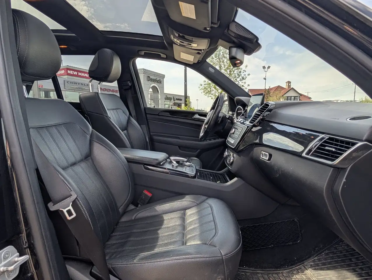 Mercedes-Benz GLE снимка Mercedes-Benz GLE