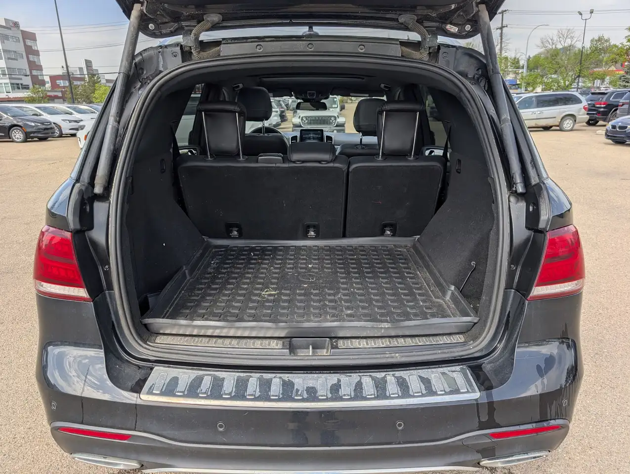 Mercedes-Benz GLE снимка Mercedes-Benz GLE