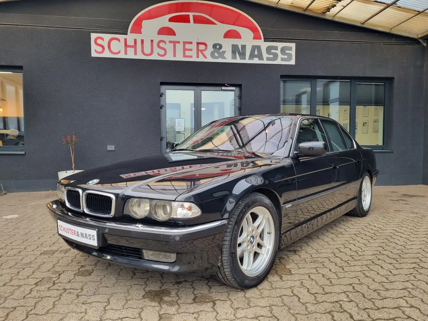 BMW 740 i E38 4.4l* Navi* PDC *Wertgutachten*ACC Nero - 1