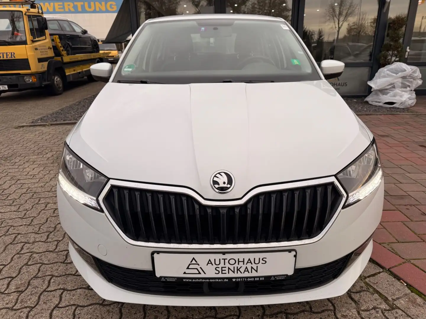 Skoda Fabia 1.0 TSI DSG Ambition*15"ALU*KLIMA* Weiß - 2