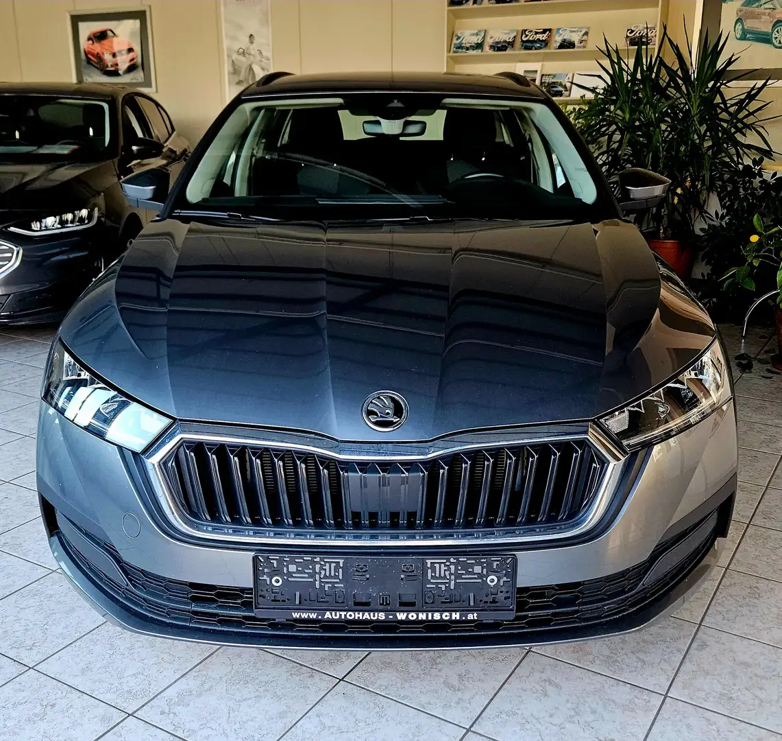 Skoda Octavia *Anhängerkupplung schwenkbar Grau - 2