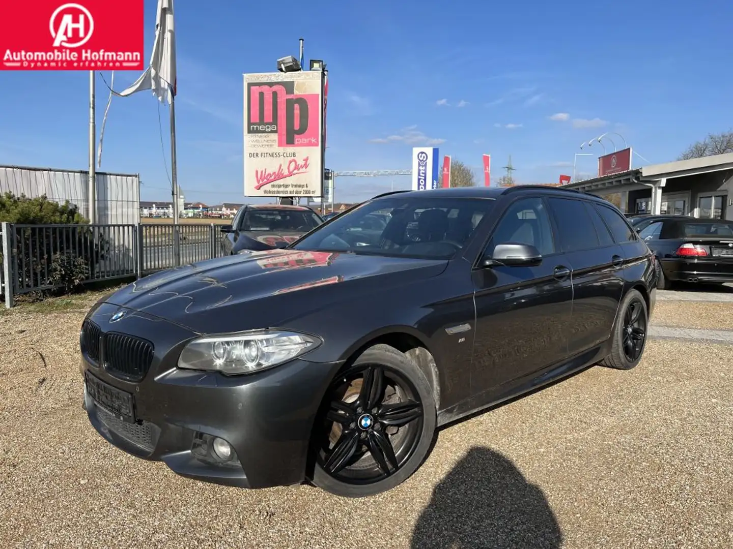 BMW 520 520d tour.Aut.M-Sportpak Innovationspak Pano HUD Gris - 1