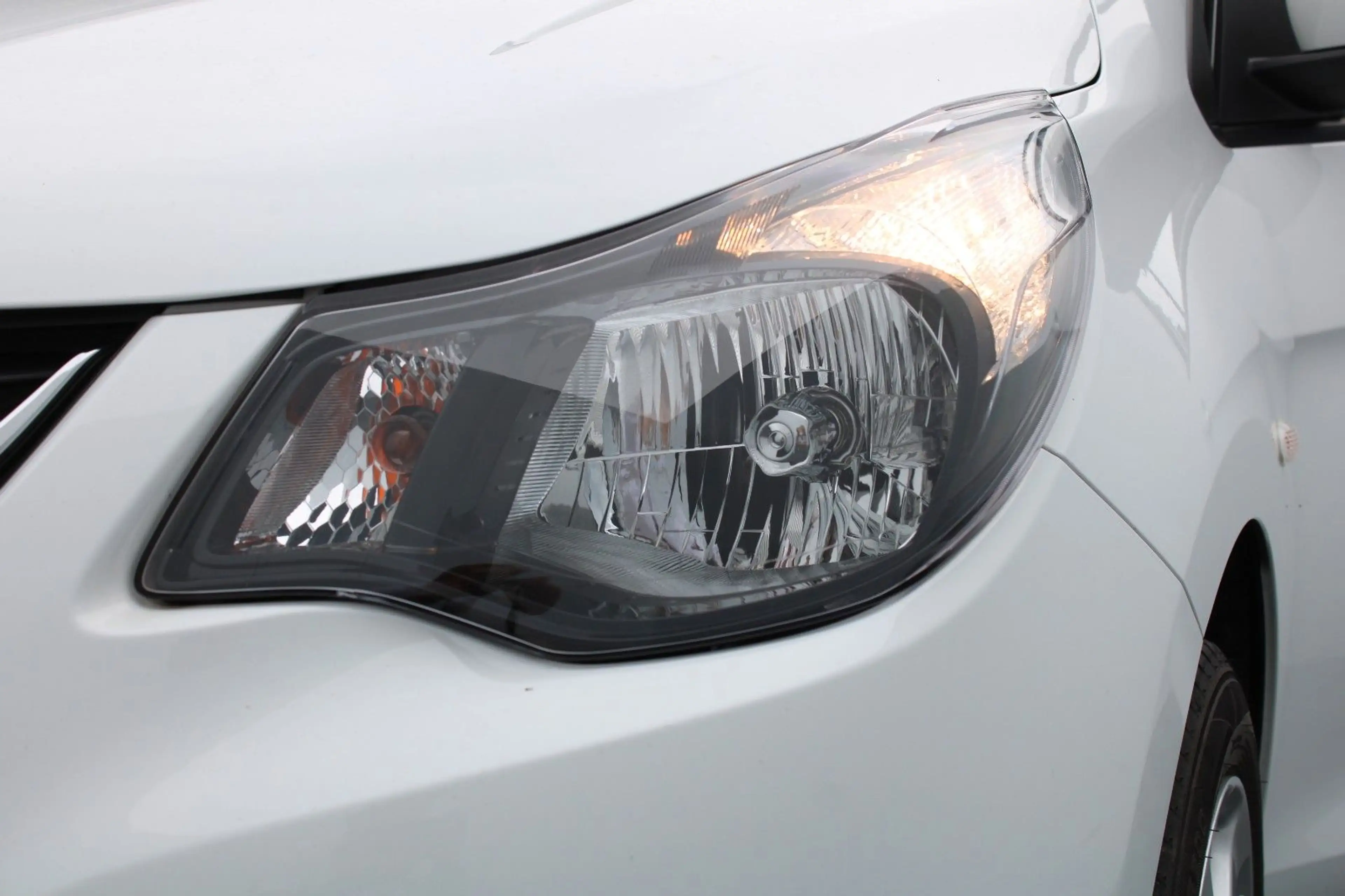 Opel Karl Edition — photo 3