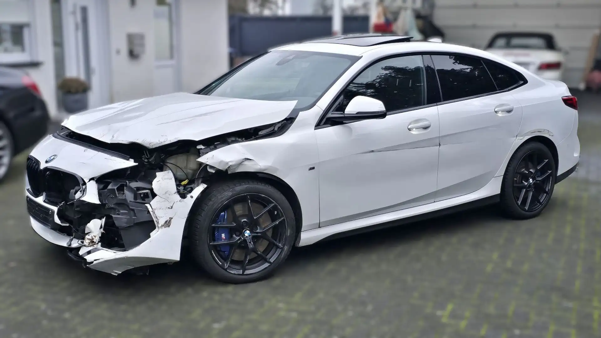 BMW 218 i M Sport Panorama Memory Harm/Kard HUD ACC Blanc - 1