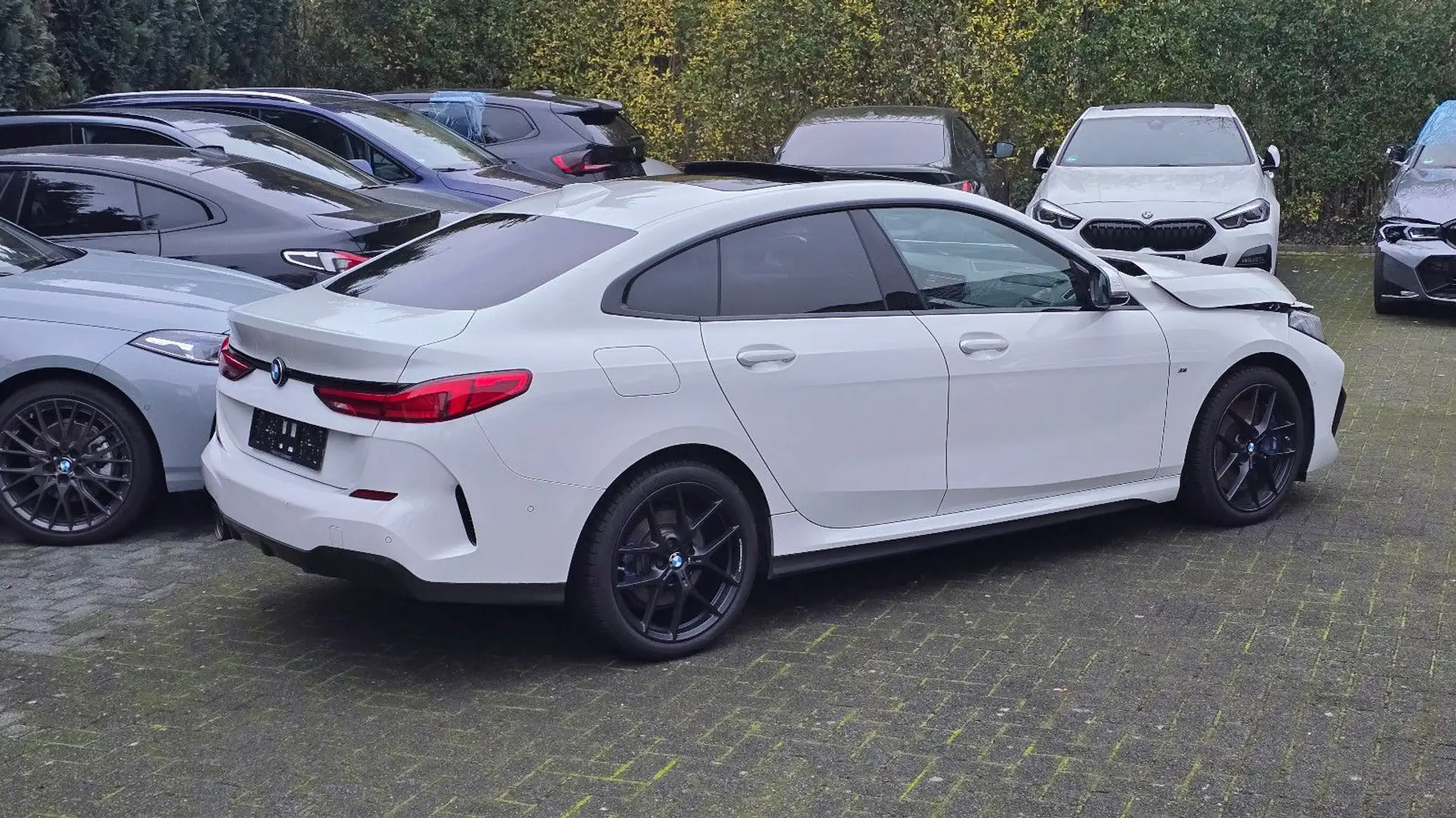 BMW 218 i M Sport Panorama Memory Harm/Kard HUD ACC Blanc - 2