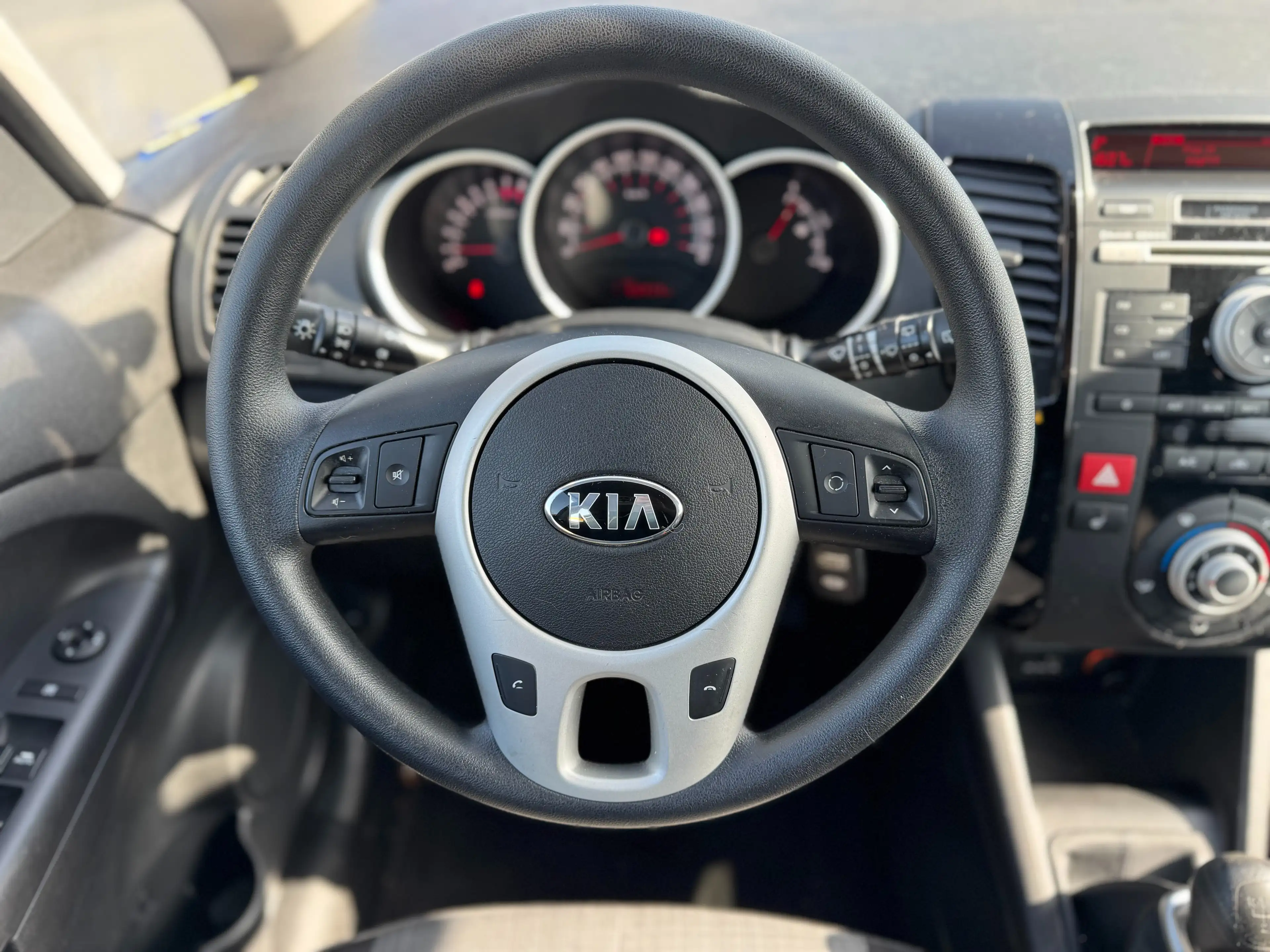 Kia Venga Edition 7 — photo 11