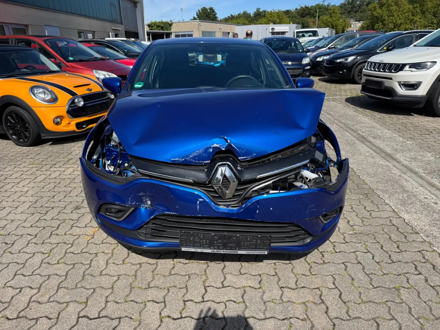 Renault Clio IV Intens Blau - 1