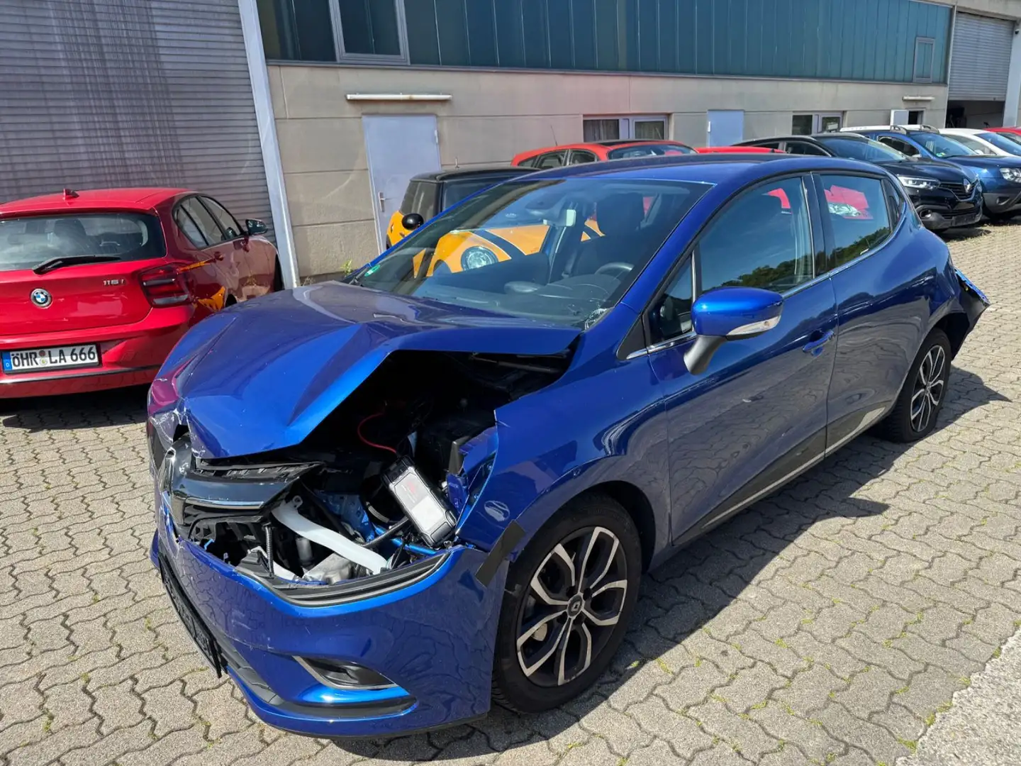 Renault Clio IV Intens Blau - 2