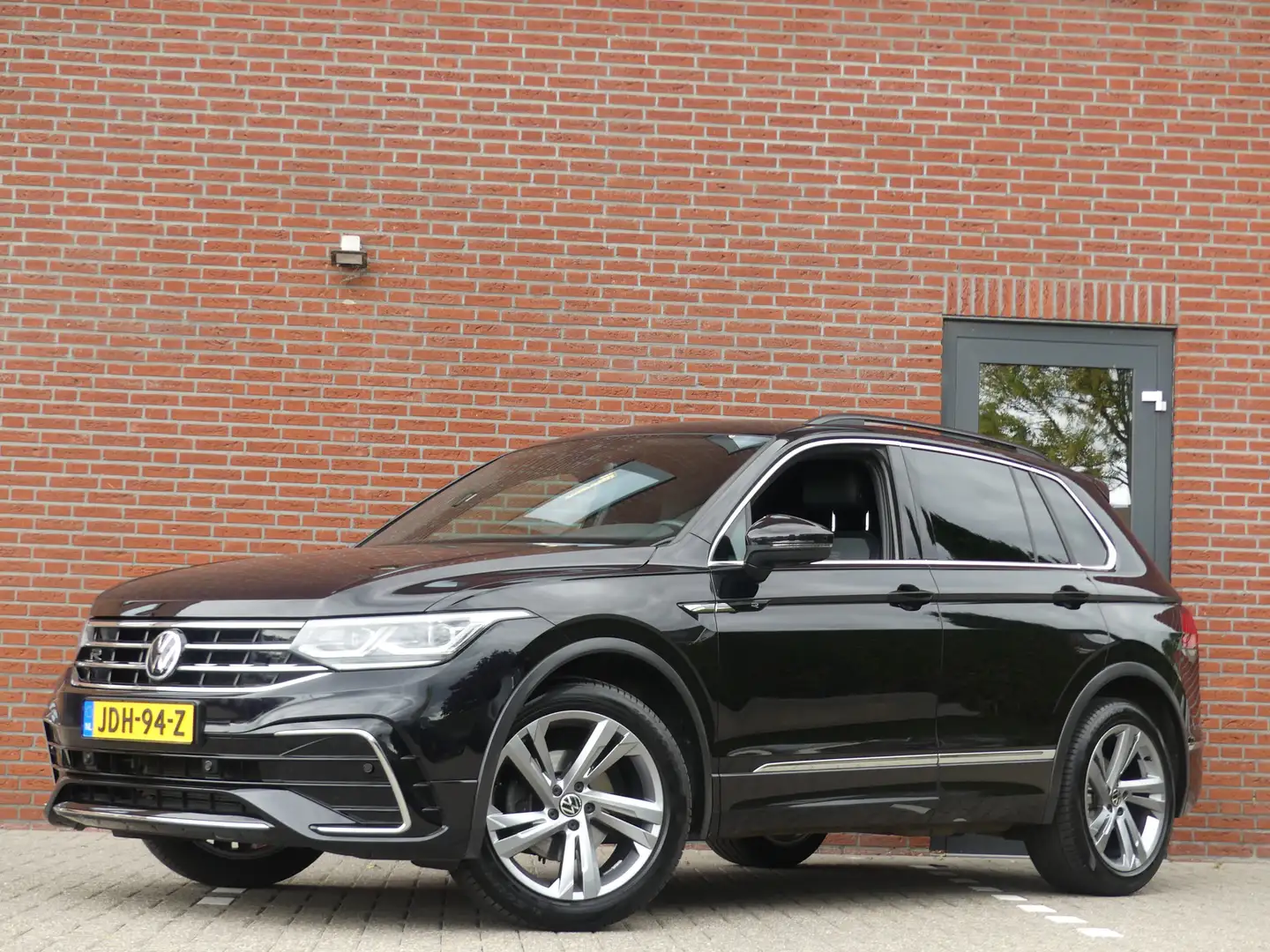 Volkswagen Tiguan 1.5 TSI R-Line Noir - 1