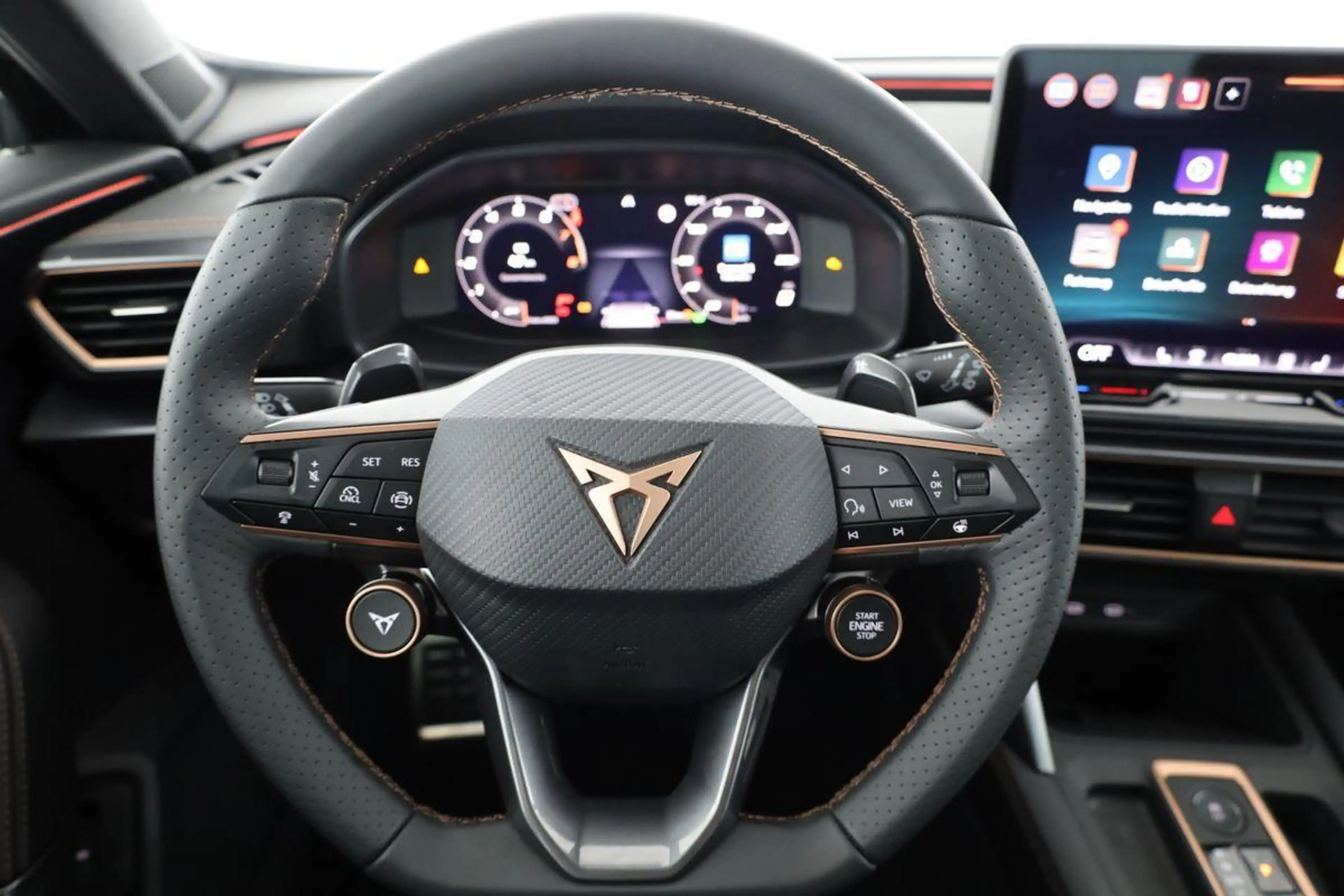 CUPRA Formentor 2.0 TSI 150 kW 4Drive DSG 4Drive, Pano, Navi, M... — photo 5