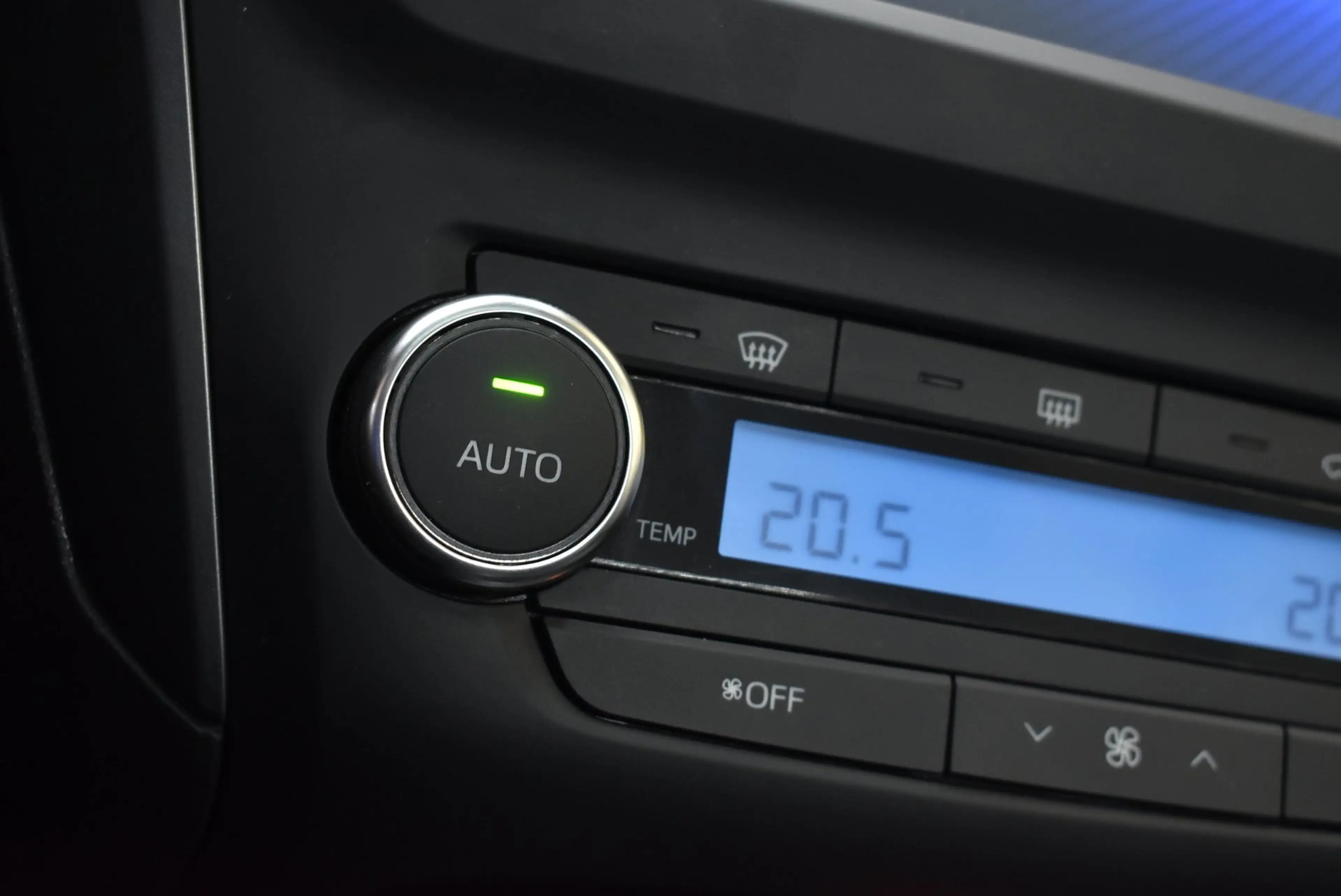 Toyota Avensis Touring Sports 1.8 VVT-i SkyView Edition 147 pk Pa — photo 10