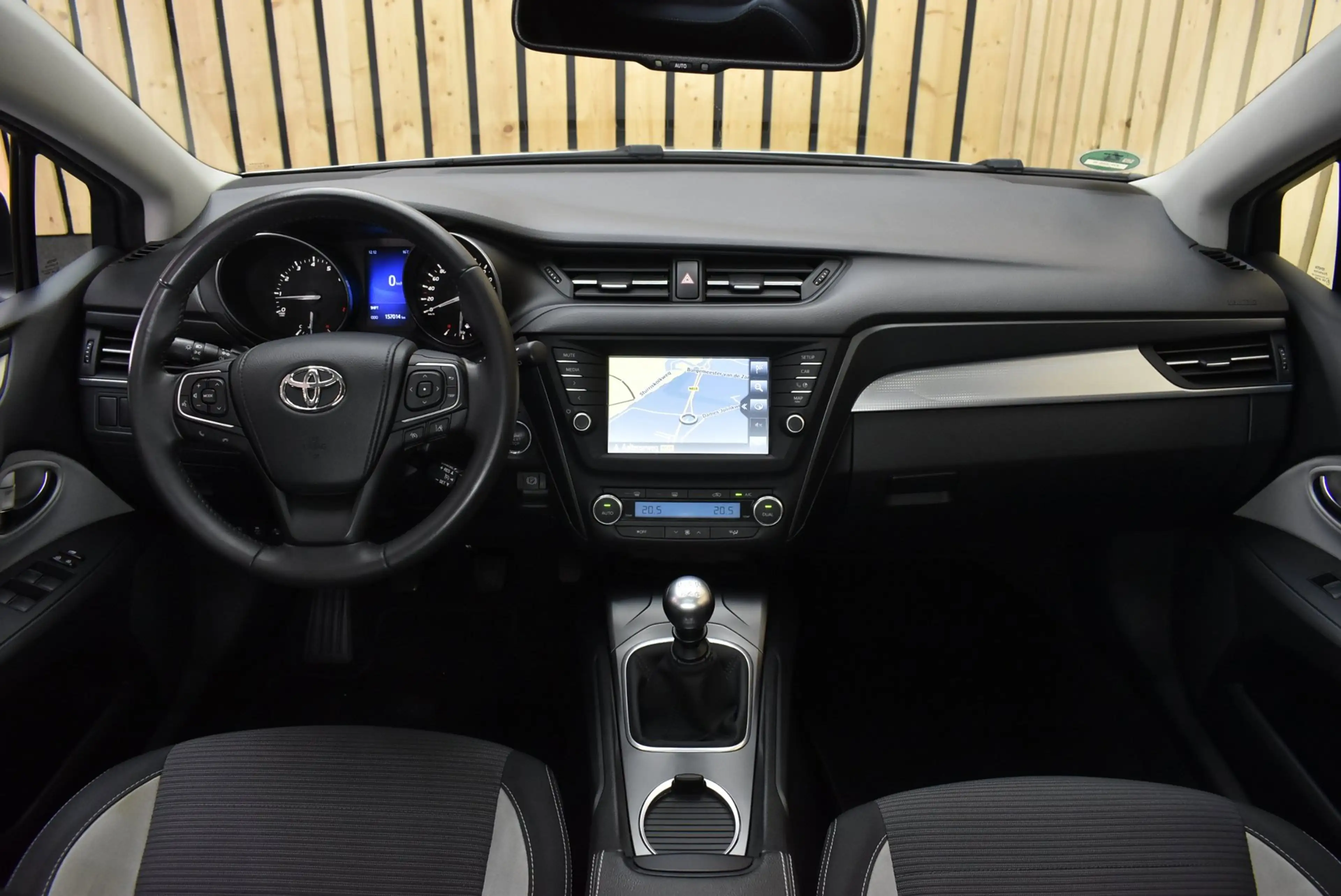 Toyota Avensis Touring Sports 1.8 VVT-i SkyView Edition 147 pk Pa — photo 3