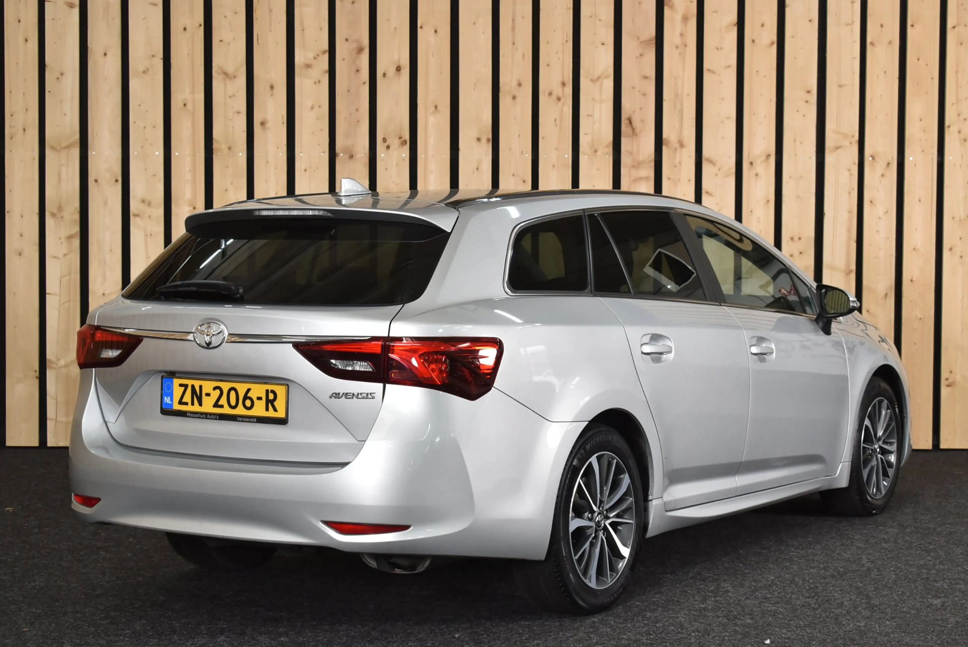 Toyota Avensis Touring Sports 1.8 VVT-i SkyView Edition 147 pk Pa — photo 2