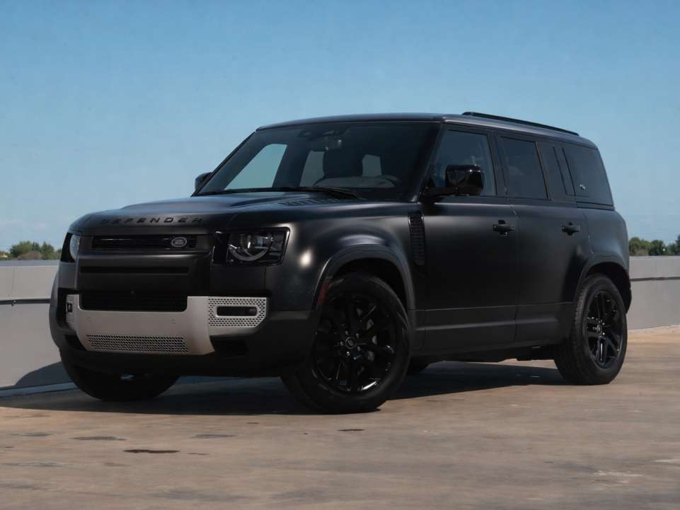 2024 Land Rover Defender 110 P400 /AIR SUSPENSION/COLD CLIMATE PACK