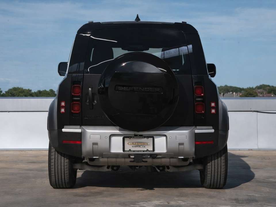 2024 Land Rover Defender 110 P400 /AIR SUSPENSION/COLD CLIMATE PACK alt 5