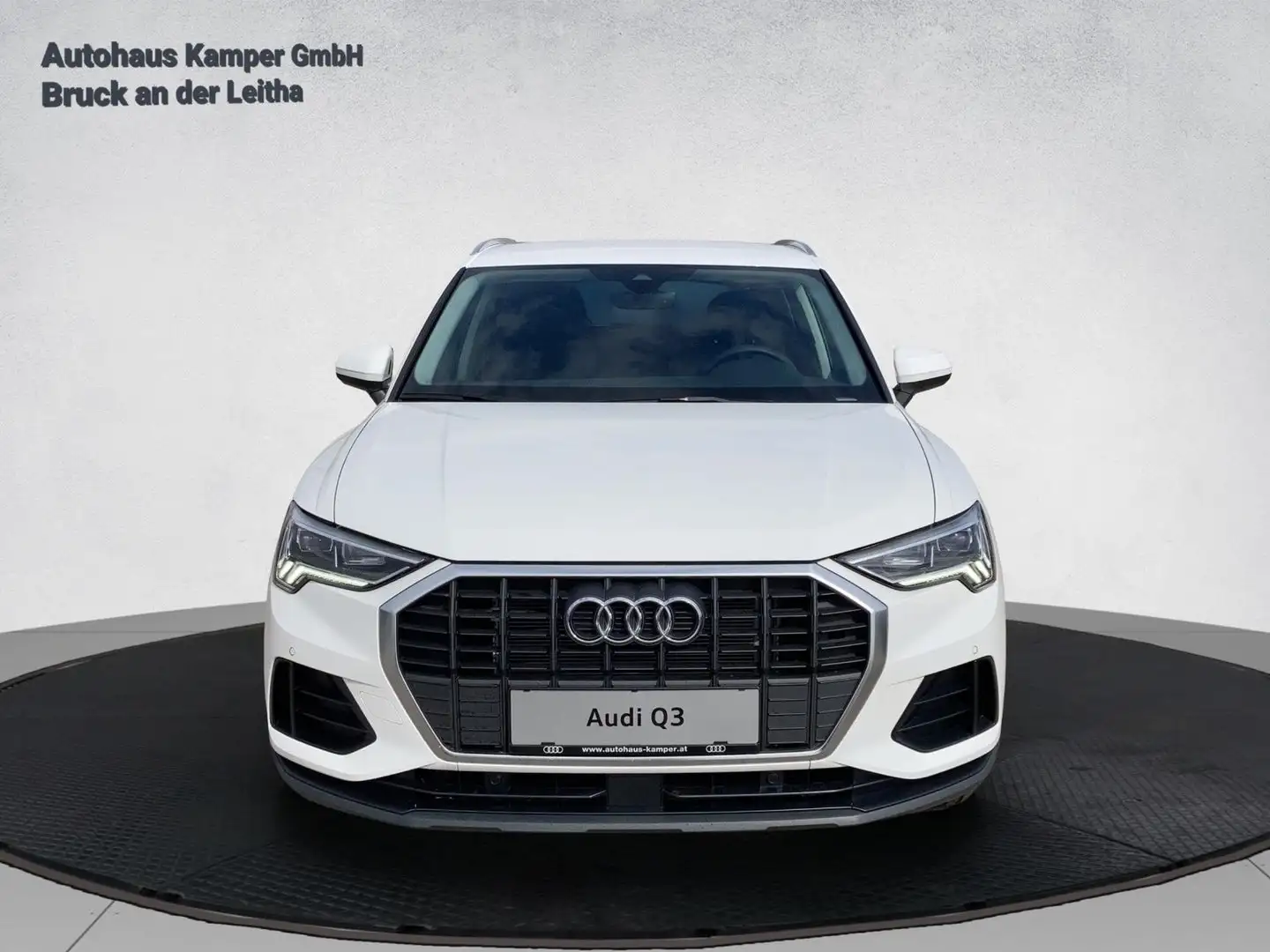 Audi Q3 35 TFSI intense Weiß - 2