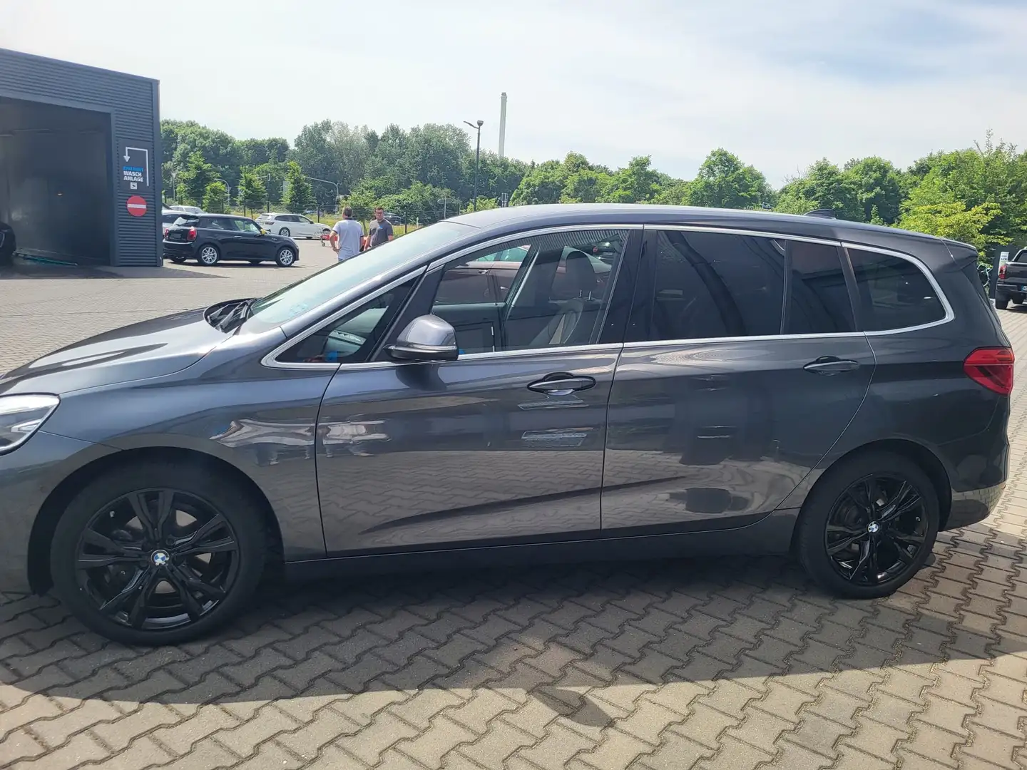 BMW 218 218i Active Tourer Aut. Luxury Line Grau - 1