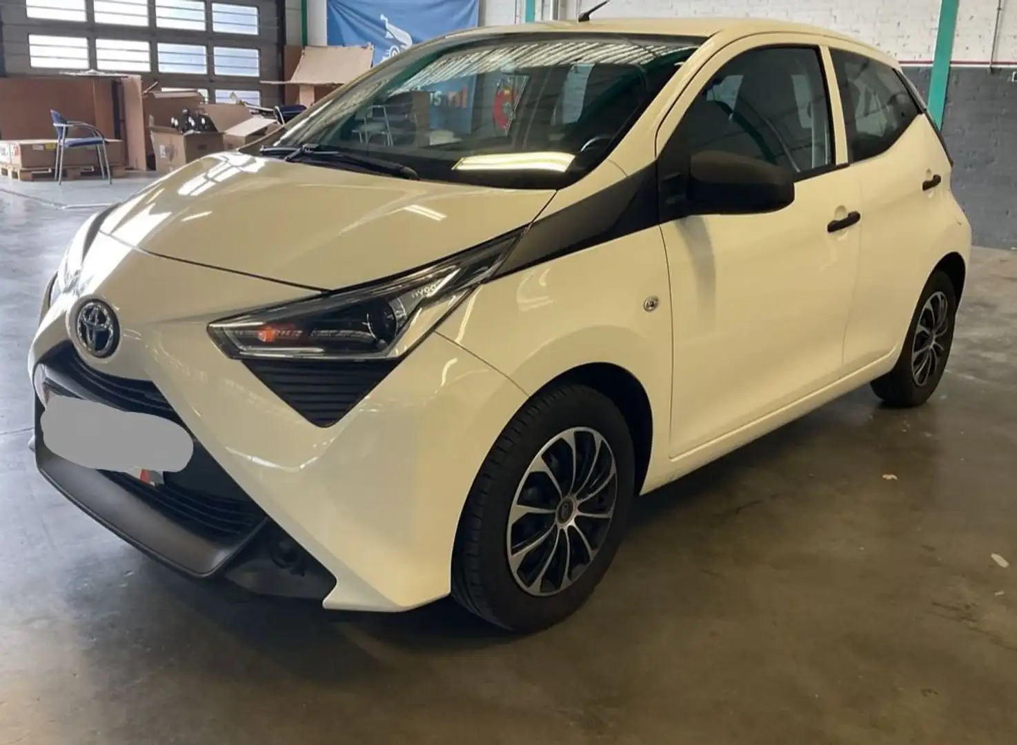 Toyota Aygo Aygo 1.0 VVT-i x-play Blanc - 1