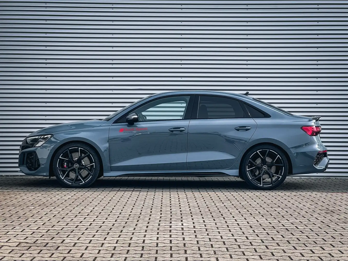 Audi RS3 RS 3 Limousine 2.5 TFSI quattro++MATRIX+B&O+EPH Серый - 2