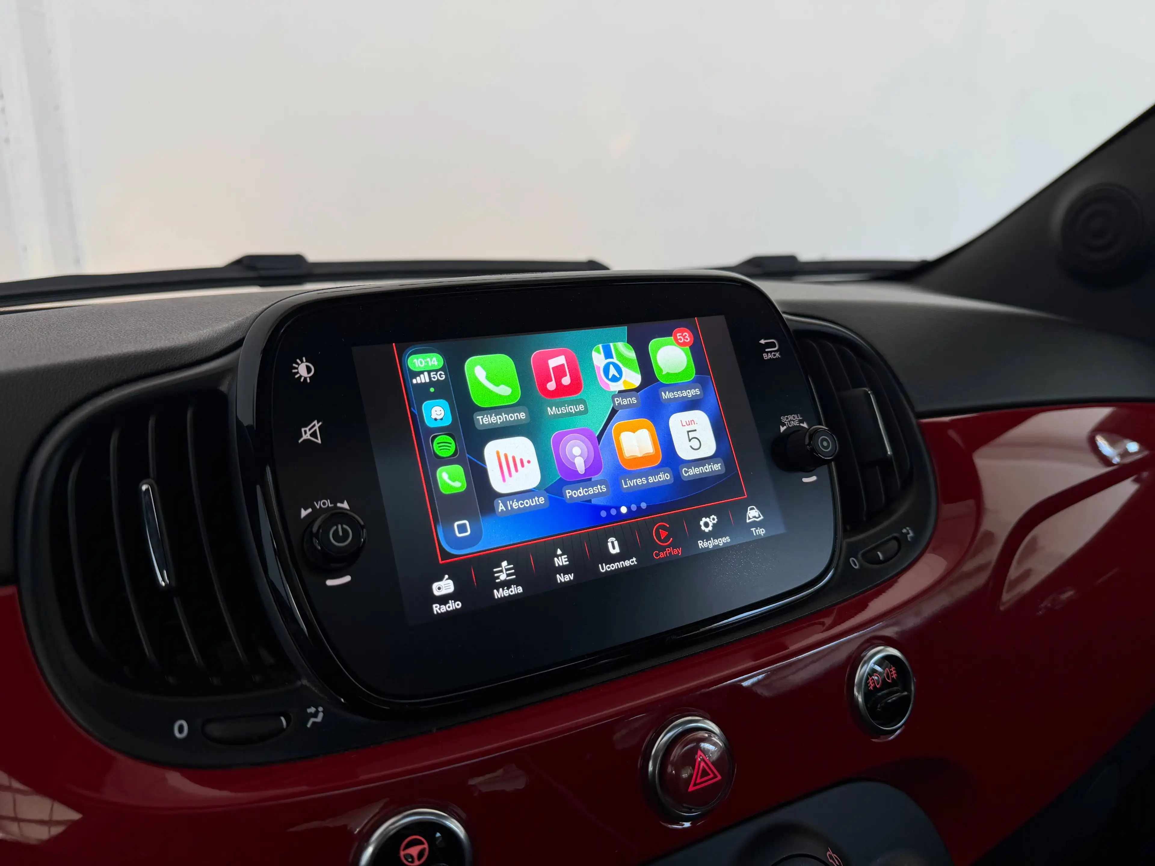 Fiat 500 1.0i MHEV Red - Toit ouvrant - Carplay - Cruise Control - Capteurs de recul - Climatisation - 1 an de garantie — photo 10