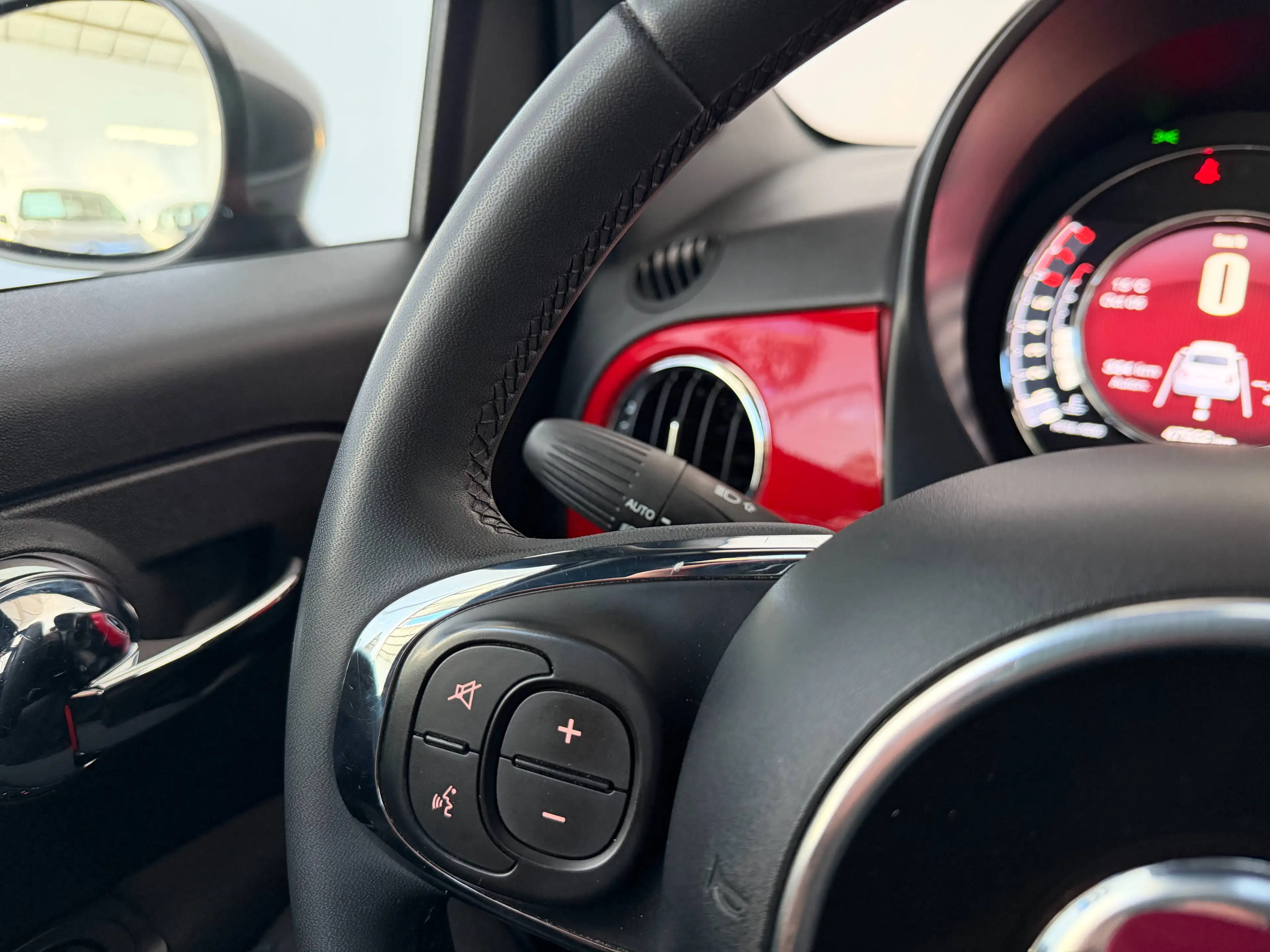 Fiat 500 1.0i MHEV Red - Toit ouvrant - Carplay - Cruise Control - Capteurs de recul - Climatisation - 1 an de garantie — photo 15