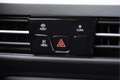 Volkswagen Golf 1.5 TSI 131PK! Life BJ2020 Lmv 16" | Led | Pdc | N Zwart - thumbnail 31