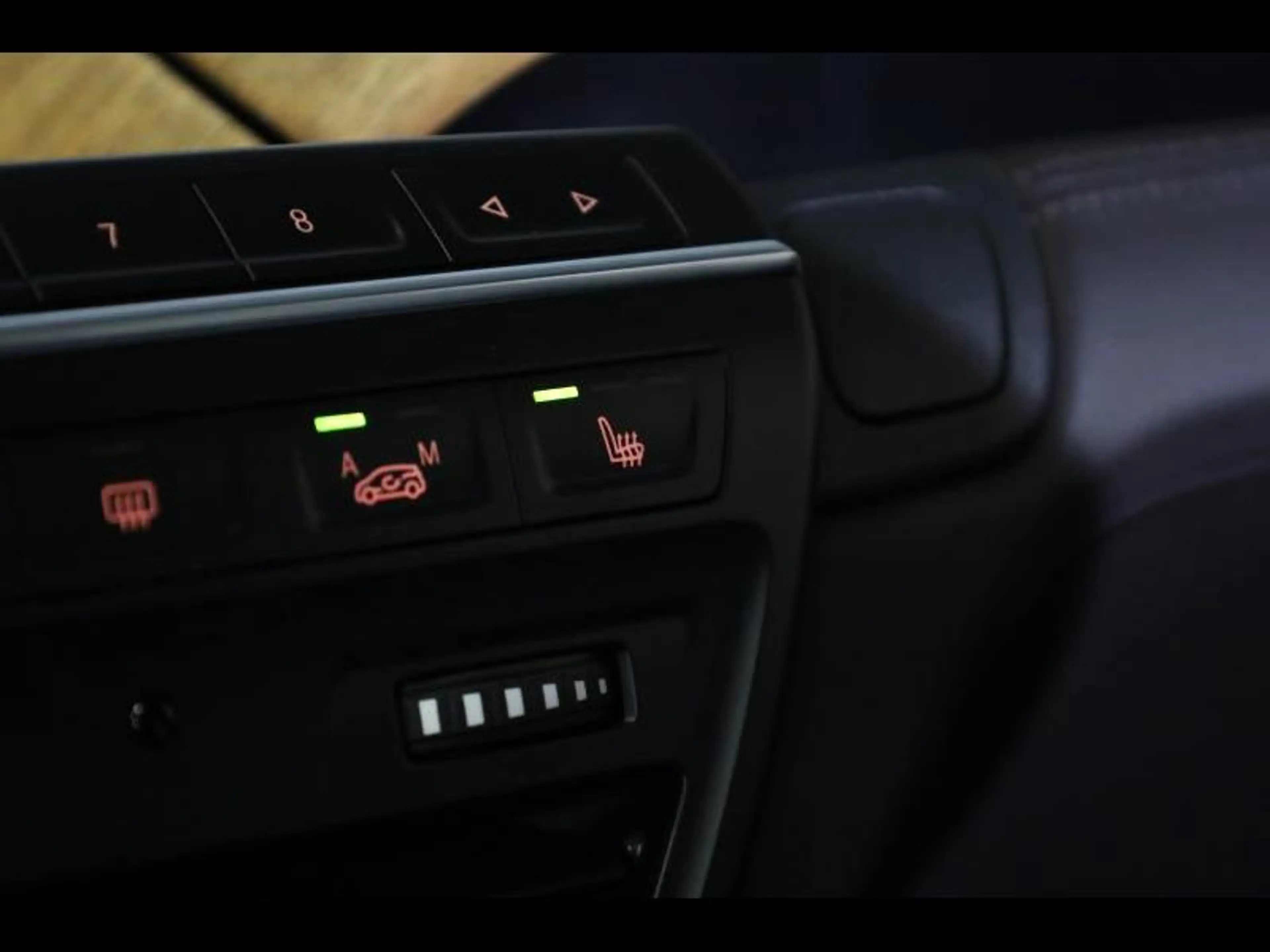 BMW i3 60 REX — photo 10