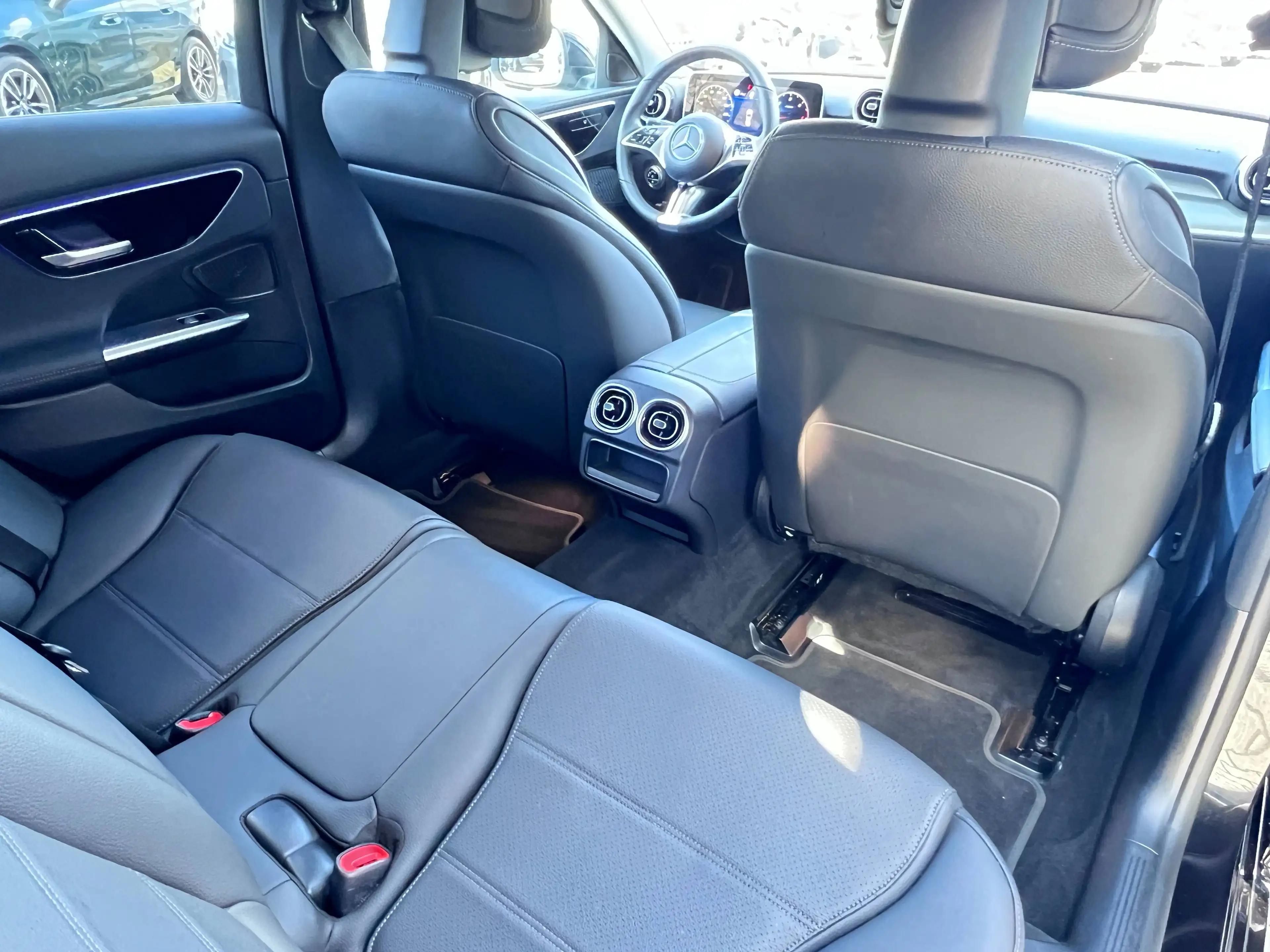 Mercedes-Benz C 200 Td LED Kamera 2xPDC Navi Lenkrad beheizt Avantga — photo 21
